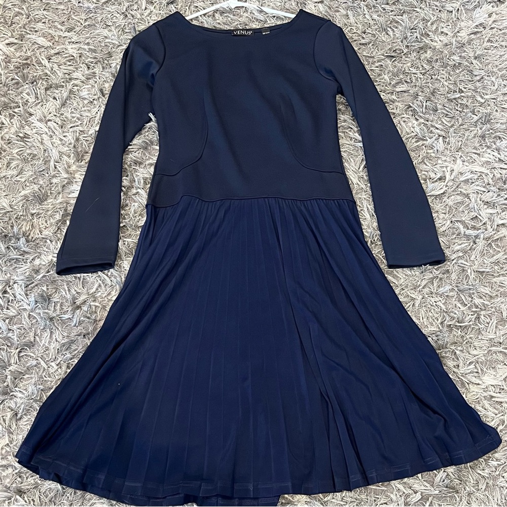 Women’s dress by VENUS | size small